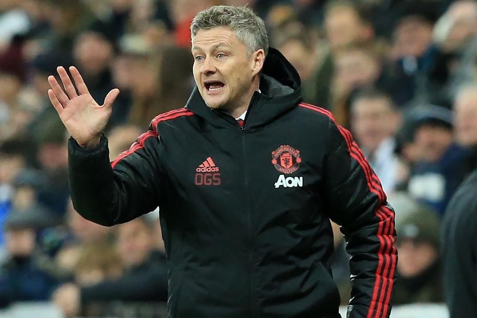 Solskjar không đồng tình với Neville về mục tiêu của Man Utd - Bóng Đá