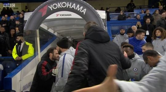 Solskjaer bắt tay Odoi - Bóng Đá