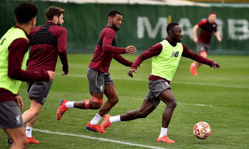 Man City tập  - Bóng Đá