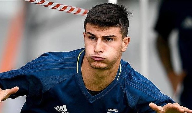 XONG! Bologna kích hoạt mua đứt sao trẻ của Juventus - Bóng Đá