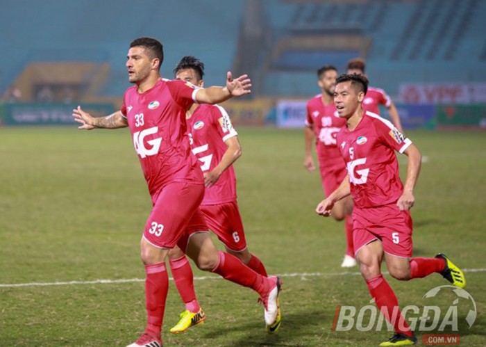 Viettel khủng hoảng hàng công: Đến Bùi Tiến Dũng cũng phải ghi bàn - Bóng Đá