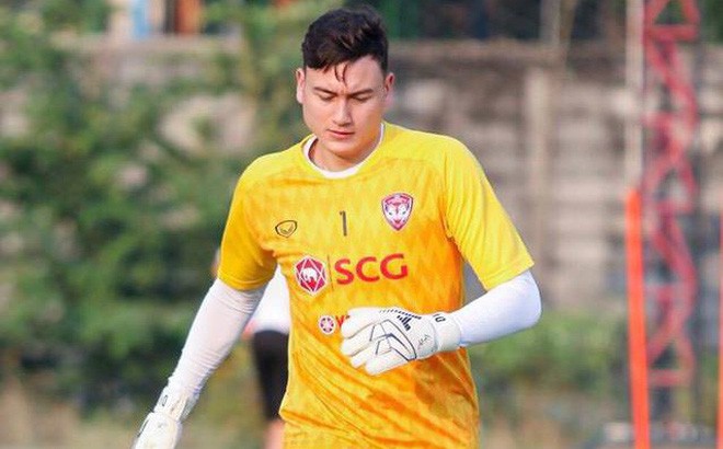 Báo Thái tặng Đặng Văn Lâm số điểm xứng đáng trong ngày Muangthong xoá dớp - Bóng Đá