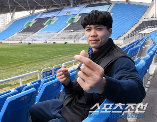 Báo Hàn Quốc chia sẻ bất ngờ về cuộc sống của Công Phượng tại Hàn Quốc - Bóng Đá