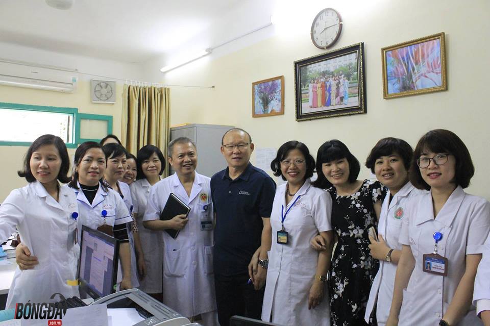 Tập trung cùng U23 Việt Nam, HLV Park Hang-seo khám sức khỏe định kỳ - Bóng Đá