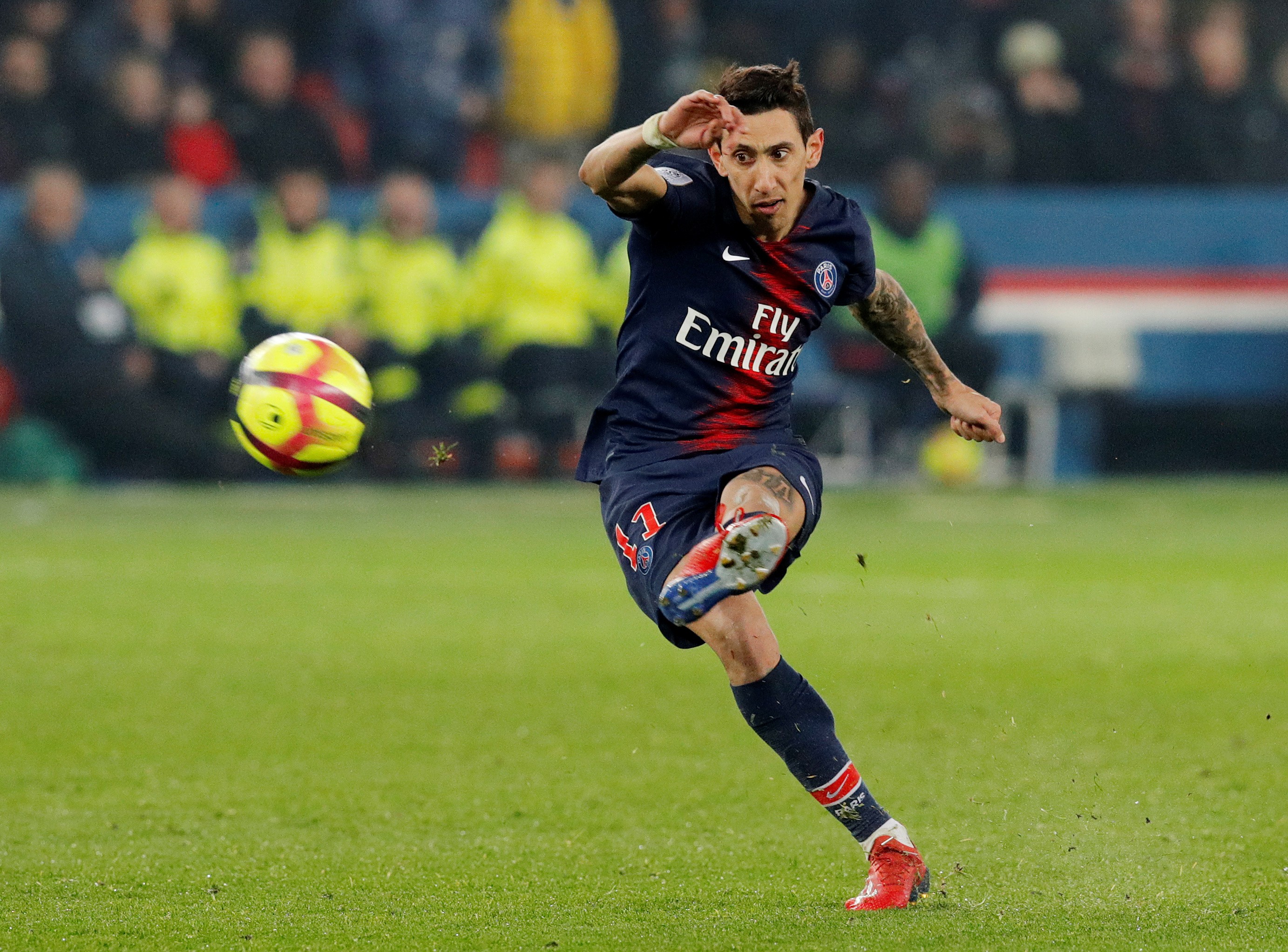 Eight world-class players that have scored goals directly from a corner - Bóng Đá