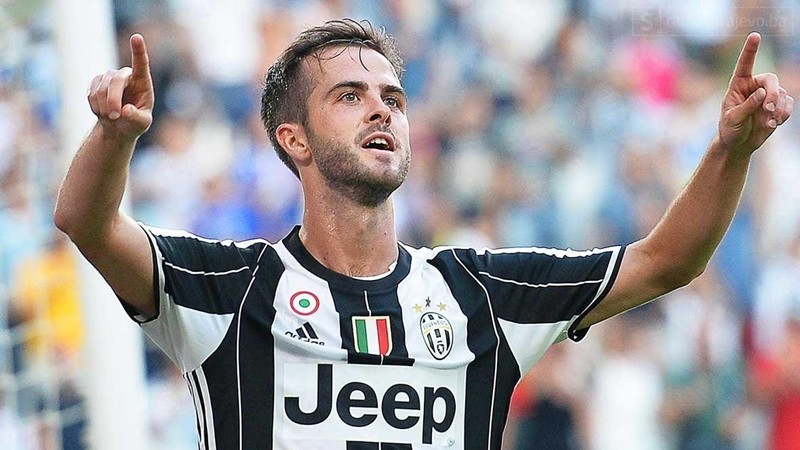 Pjanic yêu Juventus https://www.juvefc.com/pjanic-i-love-juventus/ - Bóng Đá
