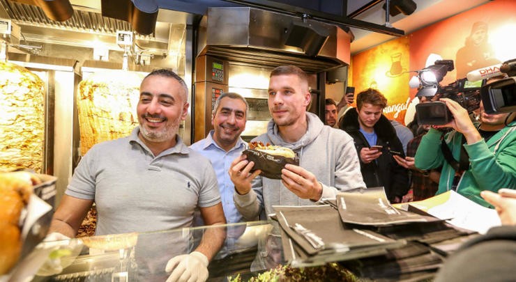 Podolski bán kebab - Bóng Đá