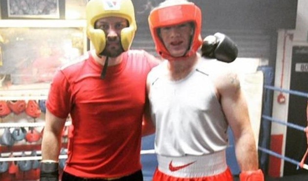 Câu chuyện đằng sau màn ăn mừng 