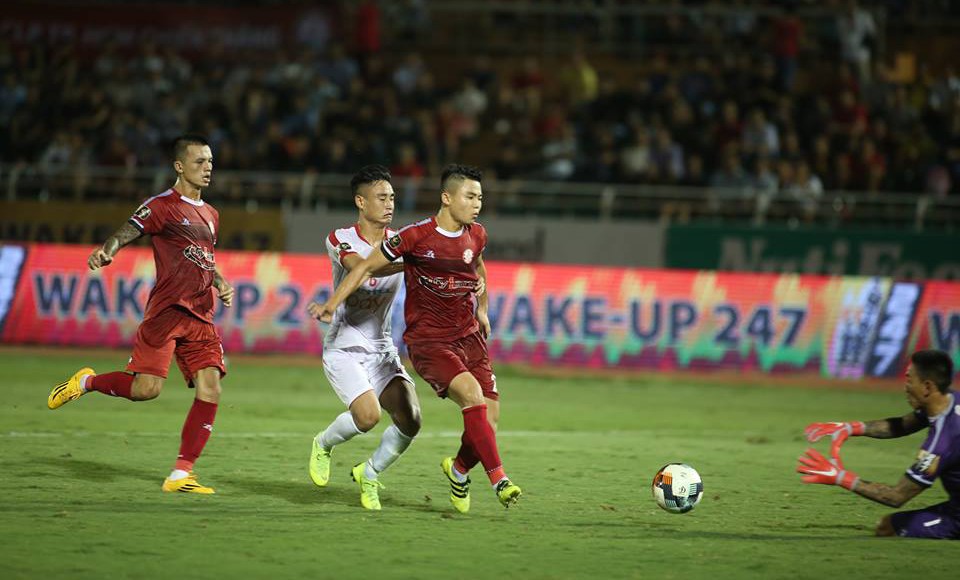 TRỰC TIẾP TP.HCM 1-0 Viettel (H2): Hữu Tuấn mở điểm cho đội chủ nhà - Bóng Đá