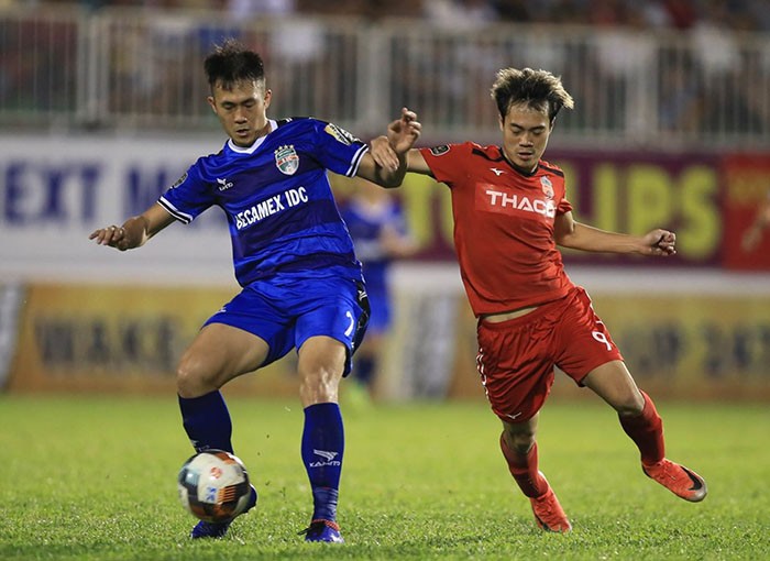 3 trận đấu muộn vòng 10 V-League: Văn Toàn nổ súng, Bùi Tiến Dũng ra mắt Hà Nội - Bóng Đá