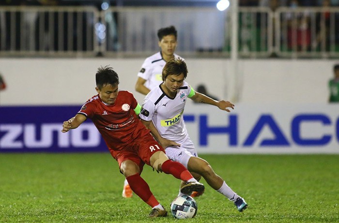 Giải mã hiện tượng TP.HCM: Thầy Chung mát tay,  ngòi nổ xuất sắc - Bóng Đá