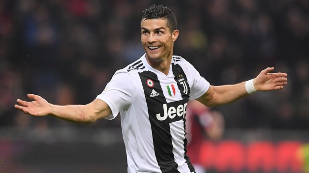 Ronaldo tái hợp Man Utd, tại sao không? - Bóng Đá