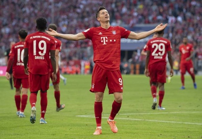 Top 'dội bom' của châu Âu: 'Cú sốc' số một; Ronaldo bứt phá - Bóng Đá