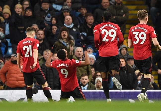 Ngoại Hạng Anh coi chừng! Man Utd đã chán làm 'Robin Hood' - Bóng Đá