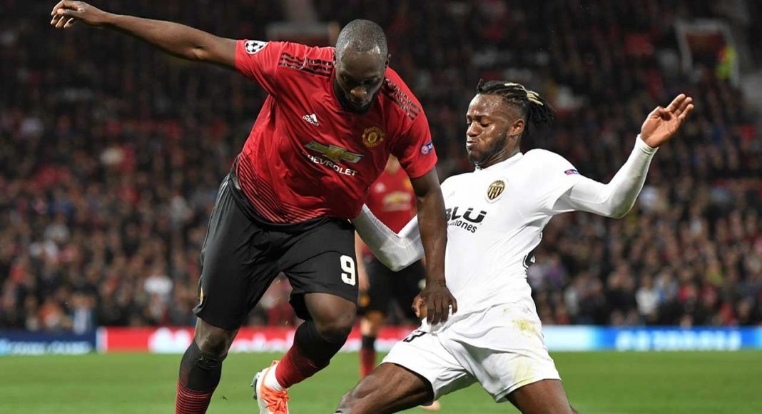 Chelsea sút Batshuayi - Bóng Đá