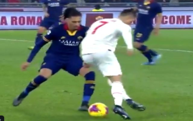 Cristiano Ronaldo ‘sends Chris Smalling back to Maidstone’ with outrageous piece of skill - Bóng Đá