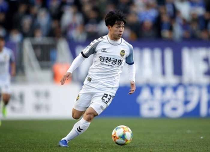 Báo Hàn Quốc: Cơ hội đá chính của Công Phượng ở Incheon đang đến rất gần - Bóng Đá