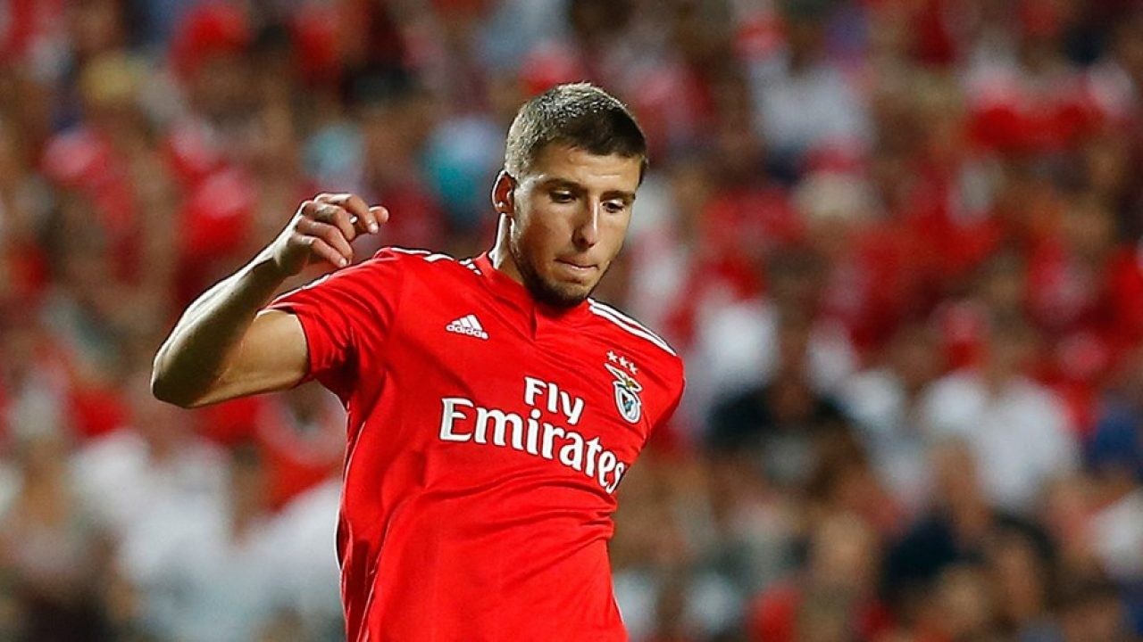 man utd sends scout to benfica, porto and sporting - Bóng Đá