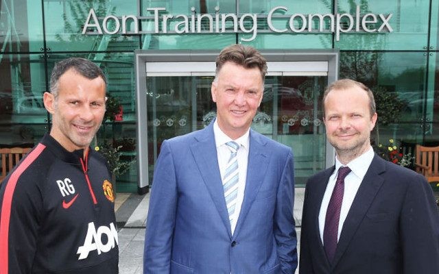 Van Gaal chỉ trích người Man Utd: 