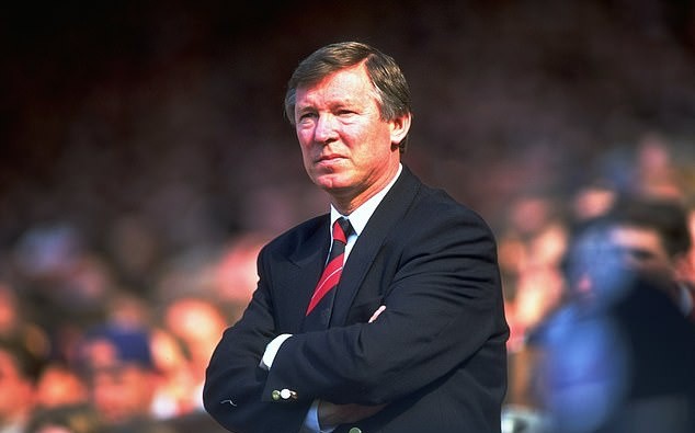 Sir Alex bảo đó là điều không tưởng nhưng Man City của Pep sắp đạt được - Bóng Đá