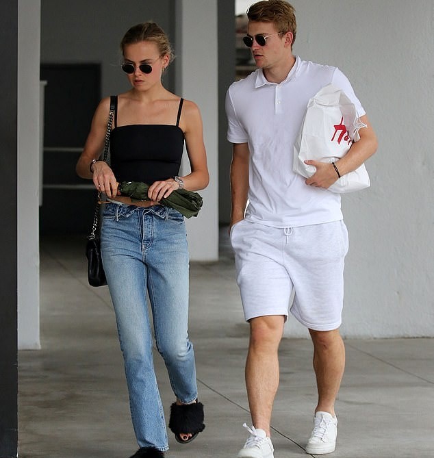 Matthijs de Ligt mulls over huge transfer decision on holiday with model girlfriend with PSG, Juventus and Barcelona chasing the most in-demand young star - Bóng Đá