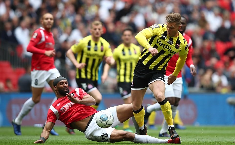 'Class of 92' của Man Utd hái quả ngọt với Salford City - Bóng Đá