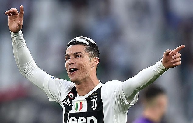 Khoe quần tím hồng, Ronaldo đưa ra 6 mục tiêu chuyển nhượng khủng cho Juve  - Bóng Đá