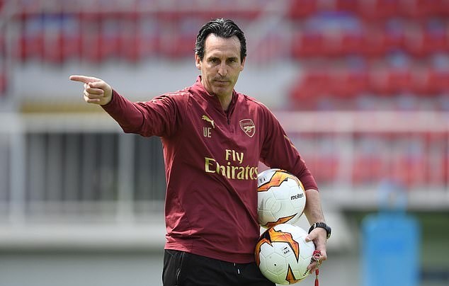 Vừa tới Baku, cầu thủ Arsenal đã lao vào tập luyện cật lực - Bóng Đá