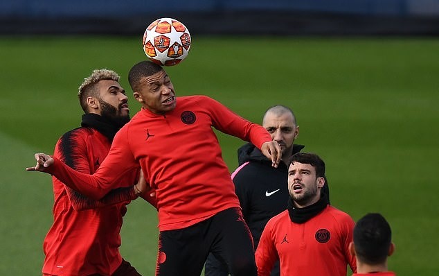 Nhìn Mbappe thế này, Man Utd có lý do run sợ - Bóng Đá