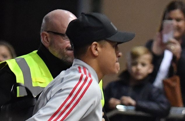 Man Utd tới khách sạn, 1 cái tên vắng mặt - Bóng Đá