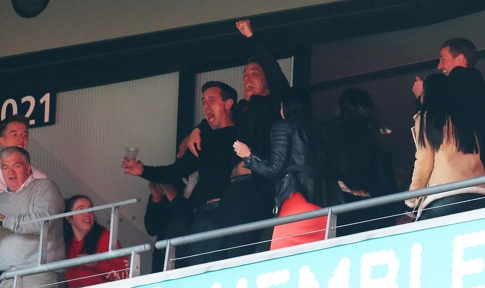 'Class of 92' của Man Utd hái quả ngọt với Salford City - Bóng Đá