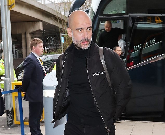Man City di chuyển - Bóng Đá