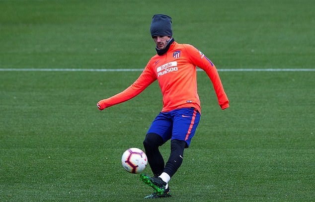 Cầu thủ Man City quẩy tới sáng mừng cú ăn ba, tiện thể chia tay Kompany - Bóng Đá