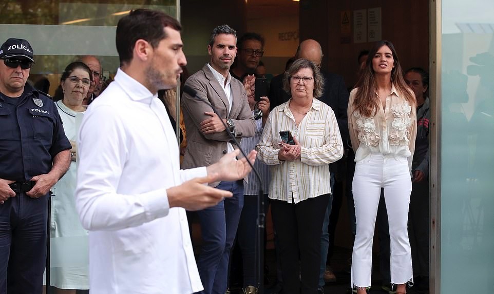 Iker Casillas tươi tắn xuất viện, chưa rõ khả năng trở lại sân cỏ - Bóng Đá