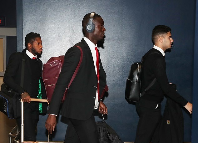 Man Utd và Sir Alex trở lại Anh - Bóng Đá