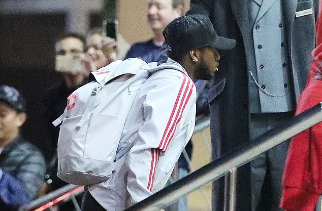 Silva đáng bị thẻ đỏ? - Bóng Đá