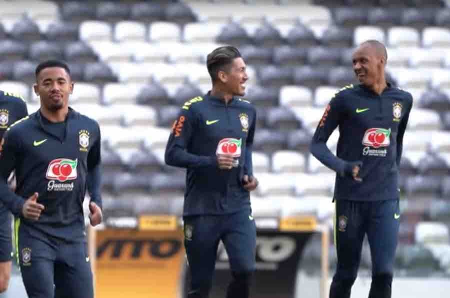 Cạnh tranh với Ederson, Allison khá nghiêm túc trên sân tập Brazil - Bóng Đá