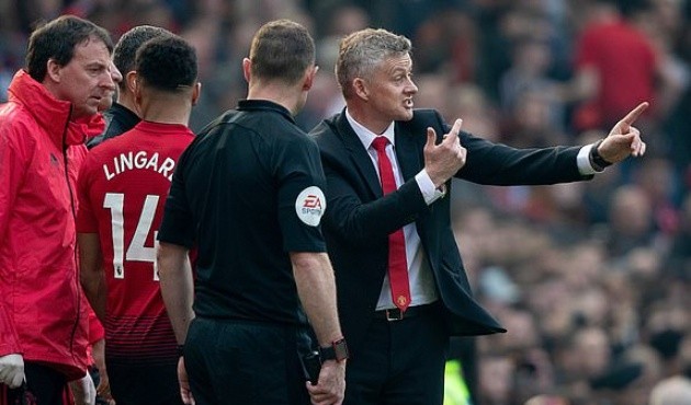 Man United trải qua hiệp 1 đáng quên trước Liverpool - Bóng Đá
