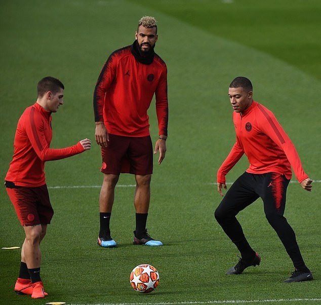 Nhìn Mbappe thế này, Man Utd có lý do run sợ - Bóng Đá