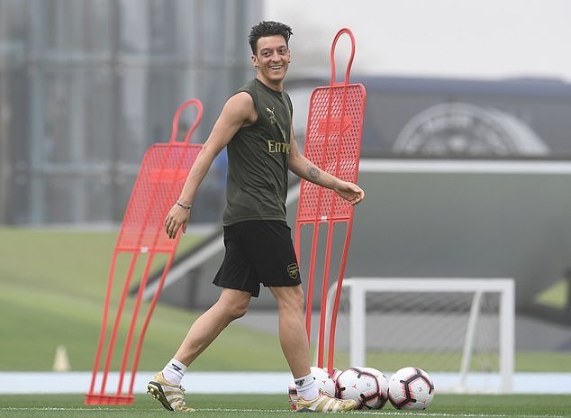 Ảnh Arsenal tập luyện - Bóng Đá