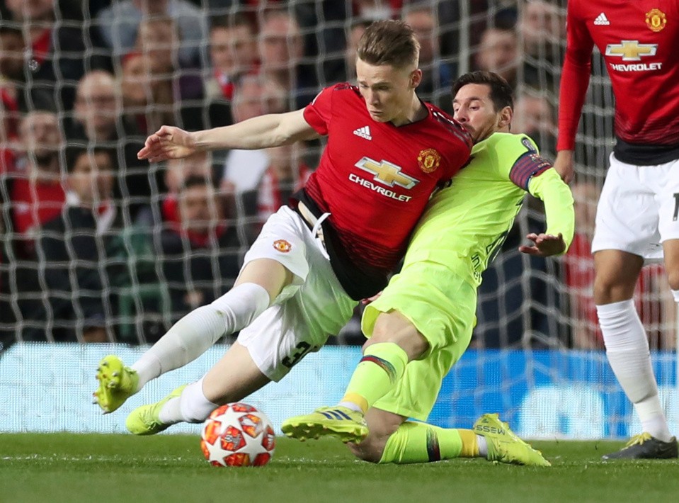 Một 'Roy Keane 2.0', một 'mad dog' đích thực của M.U từ thời Mourinho - Bóng Đá