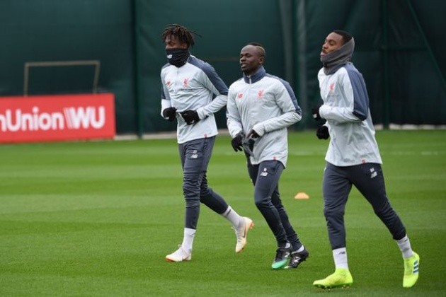 Ảnh Liverpool tới sân - Bóng Đá