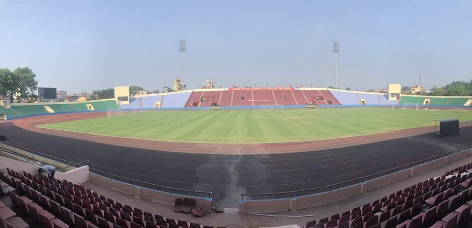Sân Việt Trì gấp rút chuẩn bị công tác trận U23 Việt Nam gặp U23 Myanmar - Bóng Đá