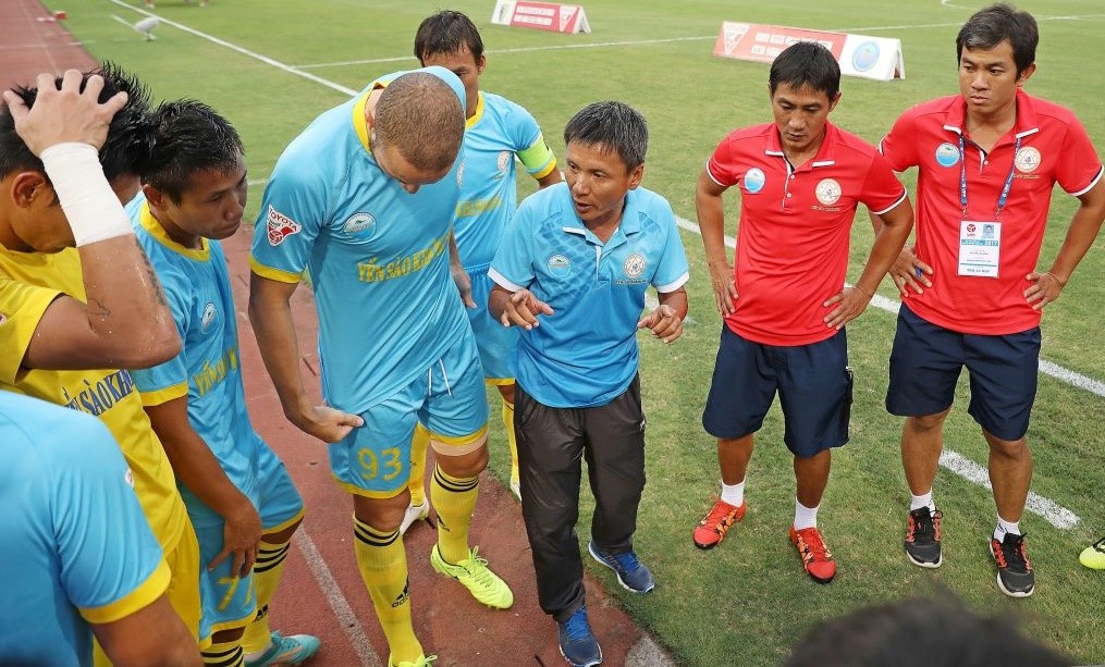 “Chiếc cối xay huấn luyện viên” được kích hoạt, ai sẽ là nạn nhân tiếp theo ? - Bóng Đá