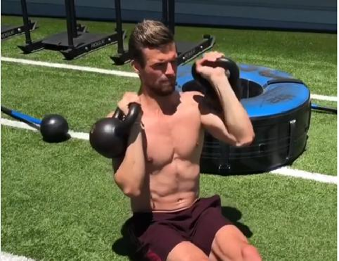 Christian Santos: Phiên bản David Beckham tại La Liga (The Sun) - Bóng Đá