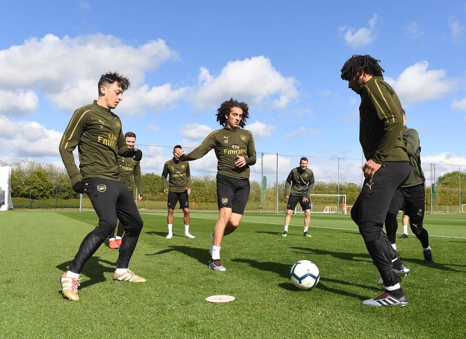 Arsenal tập - Bóng Đá