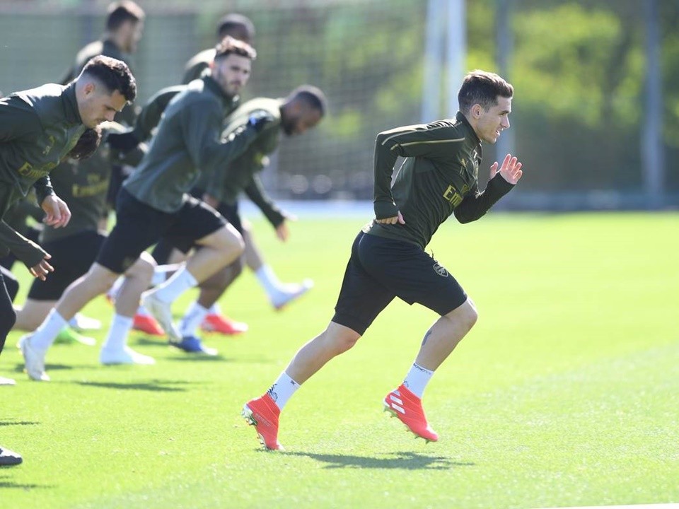 Arsenal tập - Bóng Đá