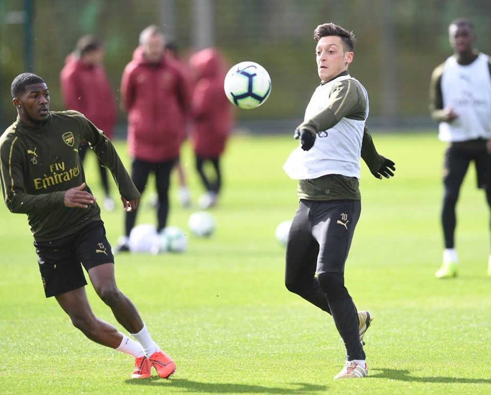 Arsenal tập - Bóng Đá