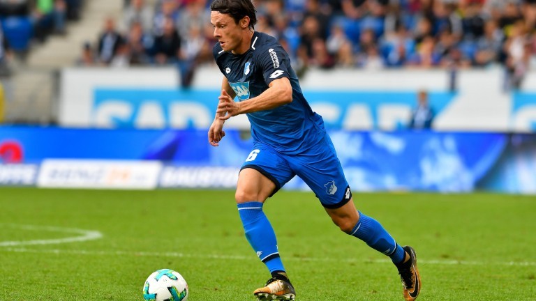 Với Hazard, 