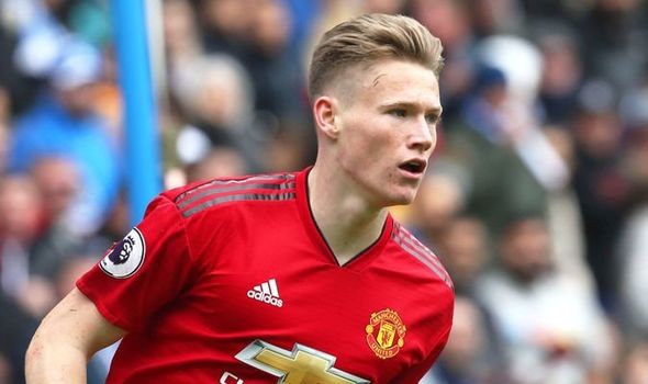 CĐV Man Utd khen ngợi McTominay - Bóng Đá